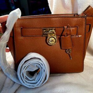 MICHAEL KORS, NWT HAMILTON CROSSBODY BAG